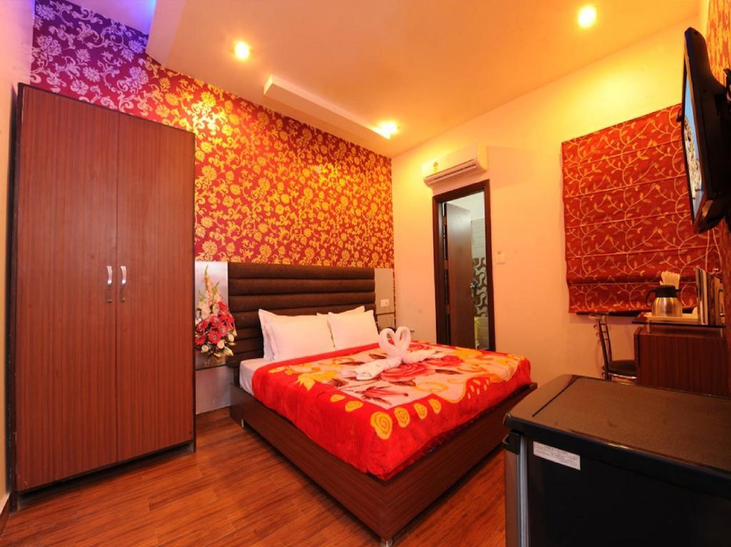 Hotel Pearl Inn & Suites Amritsar Extérieur photo