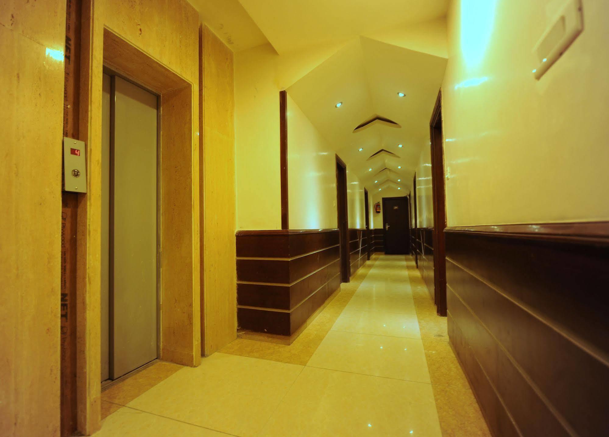 Hotel Pearl Inn & Suites Amritsar Extérieur photo